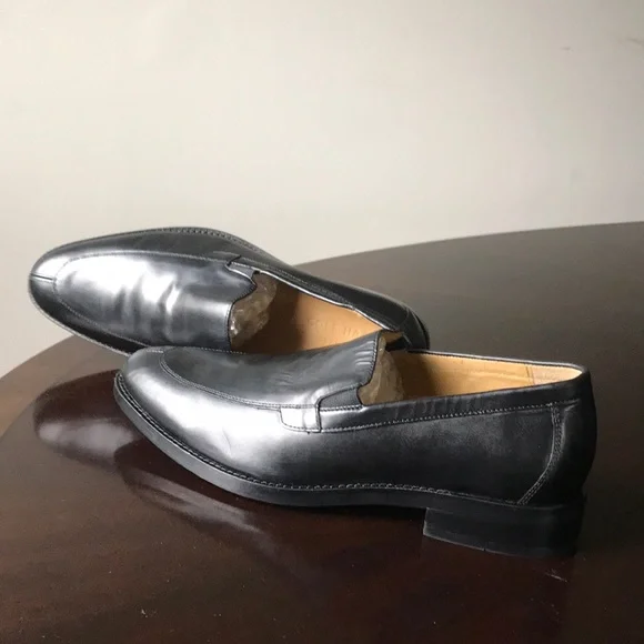 ??Cole Haan Plain front black size 8M Slip On Loafer  display picture 3